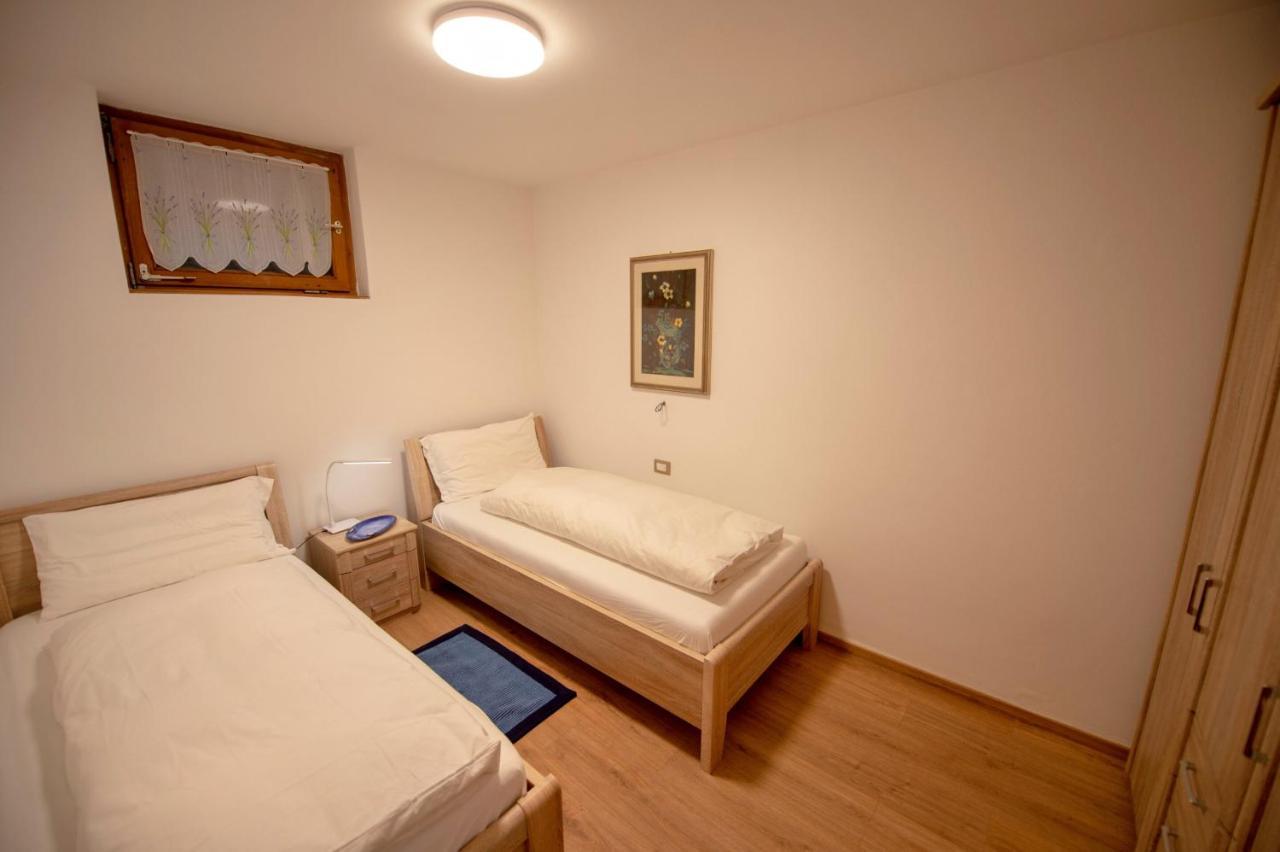Apartments Cesa Bruma Ортізеї Екстер'єр фото