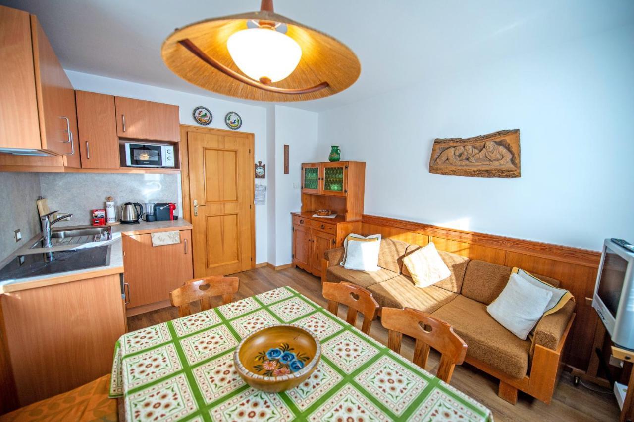 Apartments Cesa Bruma Ортізеї Екстер'єр фото